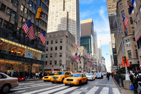 Fifth Avenue. Editorial credit: Songquan Deng / Shutterstock.com